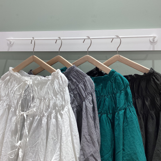 リボンギャザーブラウス