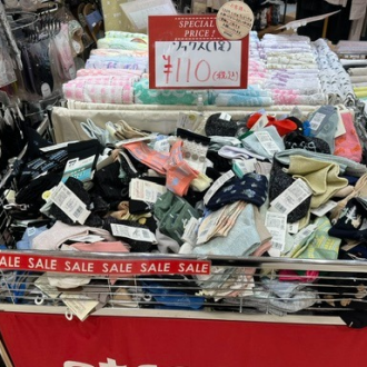 【1足￥110(税込)】ワゴン内靴下特別価格🧦